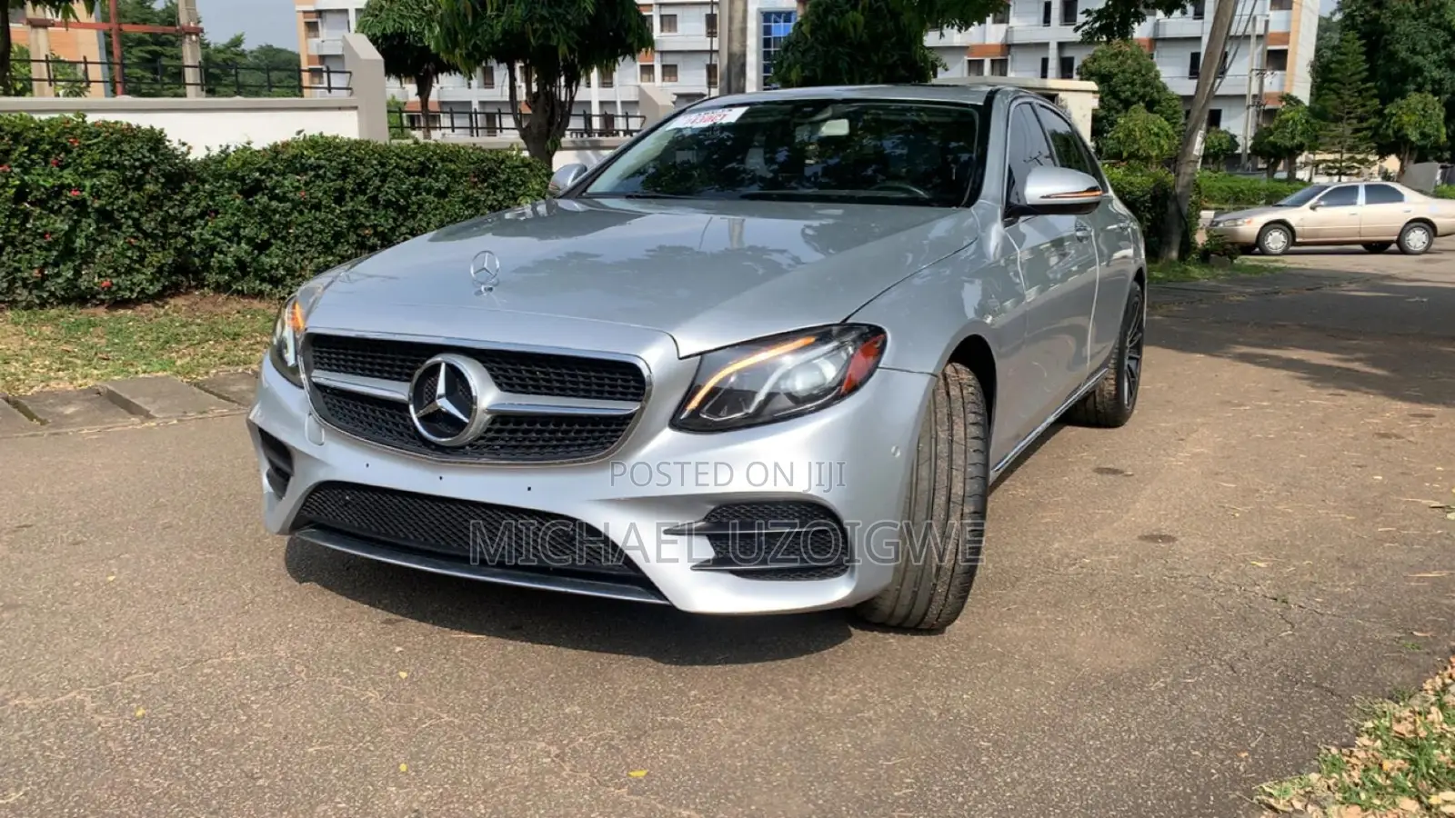 Mercedes-Benz E300 Base RWD Sedan (2.0L 4cyl 9A) 2017 Silver