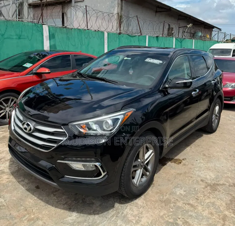 Hyundai Santa Fe Limited Ultimate FWD 2018 Black