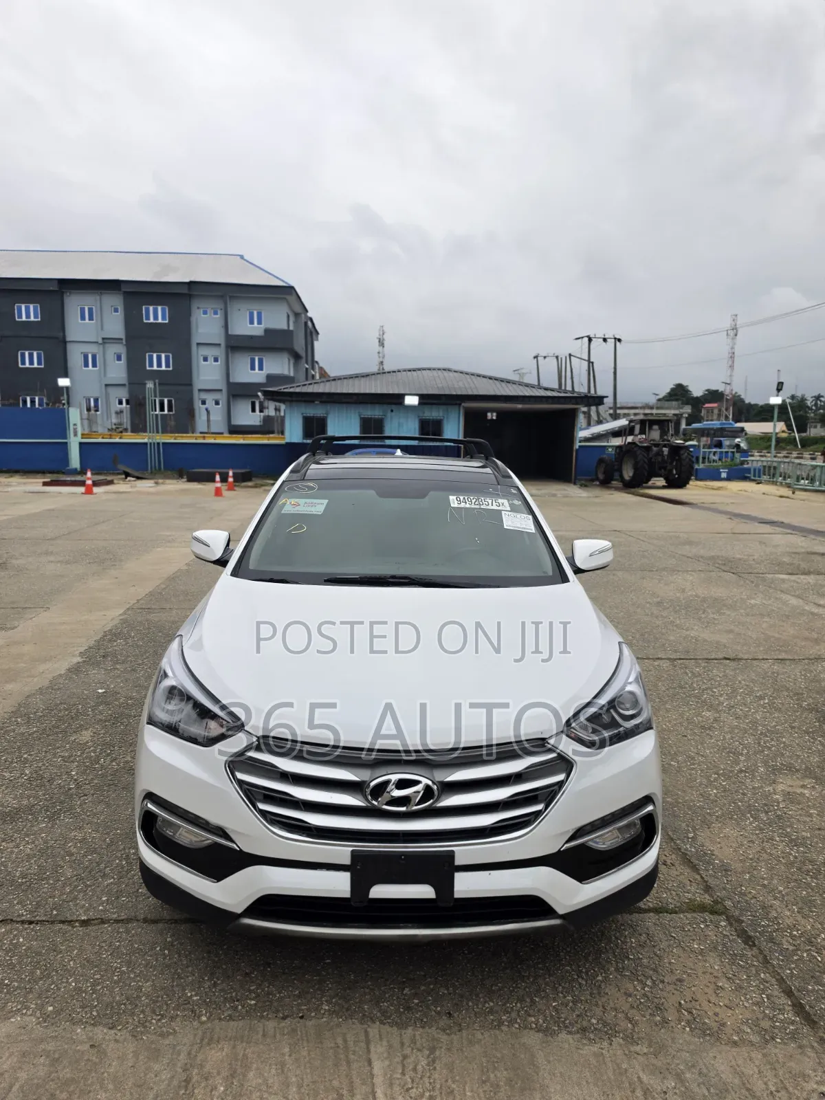 Hyundai Santa Fe SE AWD 2017 White
