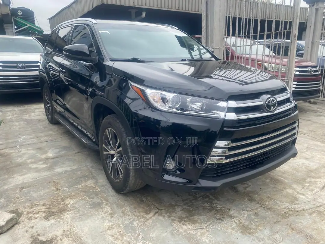 Toyota Highlander XLE V6 4x4 (3.5L 6cyl 6A) 2016 Black
