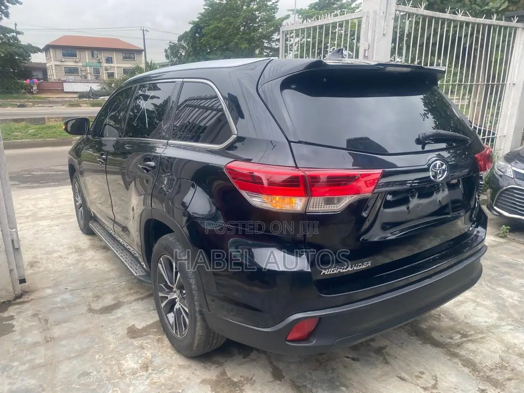 Toyota Highlander XLE V6 4x4 (3.5L 6cyl 6A) 2016 Black