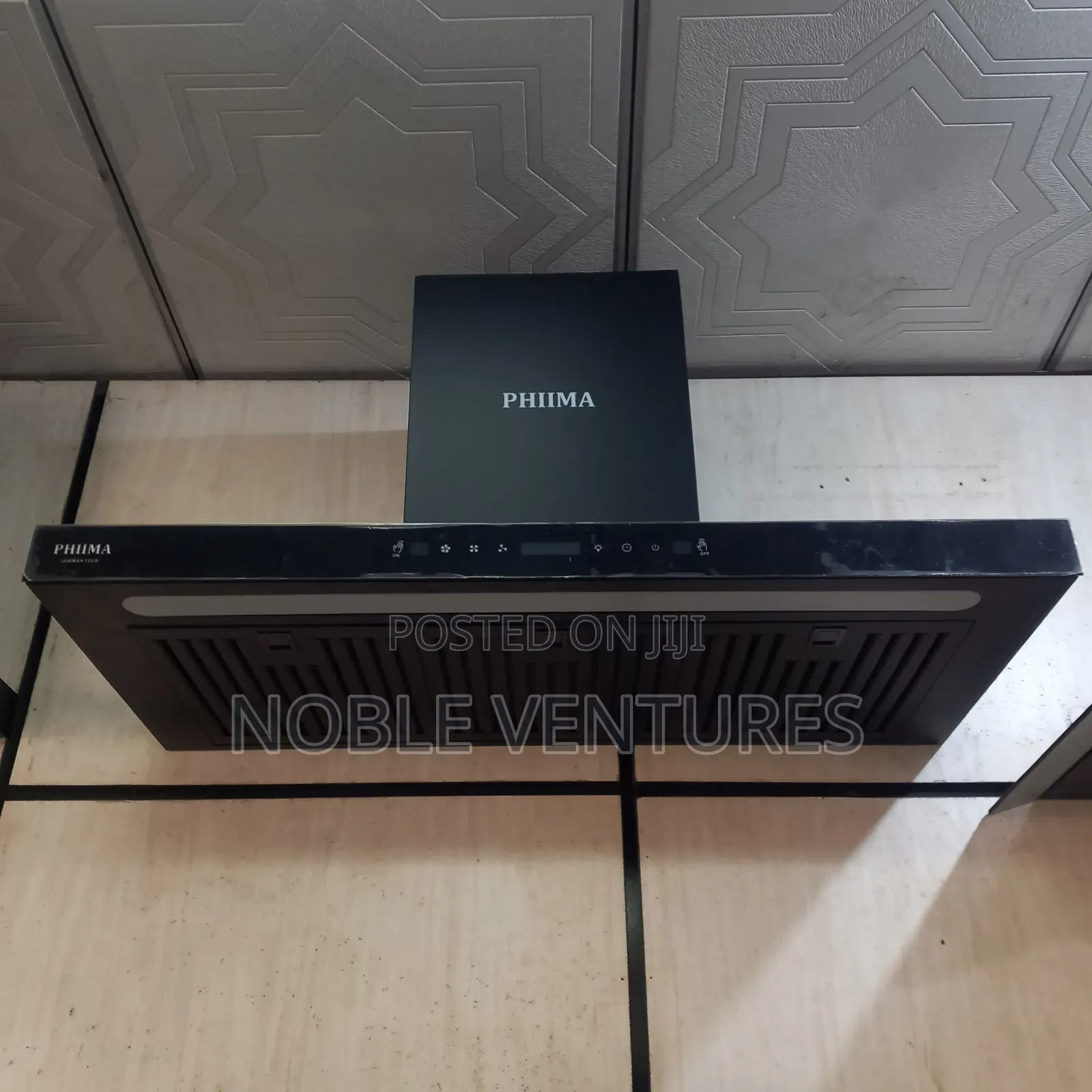 Phiima Heat Extractor Handwaved With Charcoal Filter Control 90cm