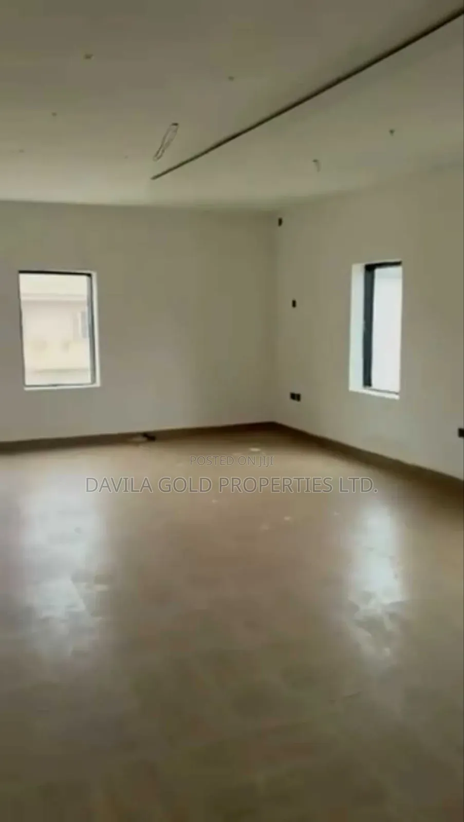 Amagba Functional Lounge for Sale