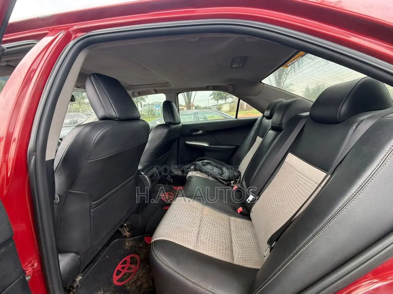 Toyota Camry SE 4dr Sedan (2.5L 4cyl 6A) 2013 Red