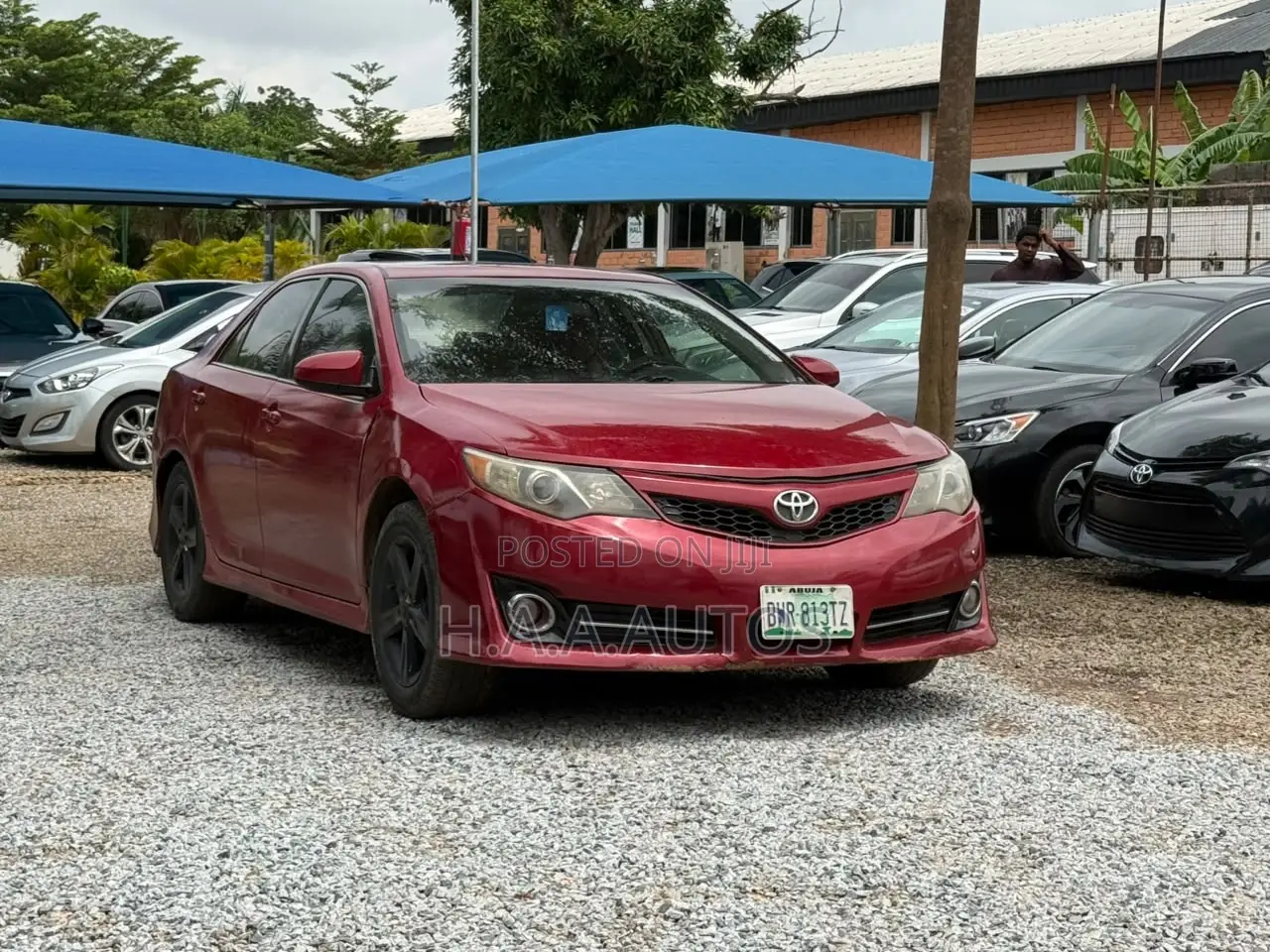 Toyota Camry SE 4dr Sedan (2.5L 4cyl 6A) 2013 Red