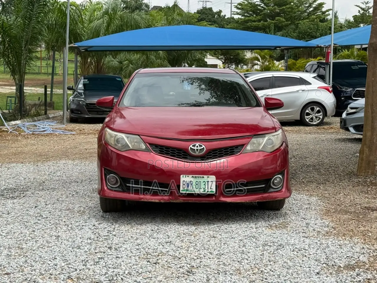 Toyota Camry SE 4dr Sedan (2.5L 4cyl 6A) 2013 Red