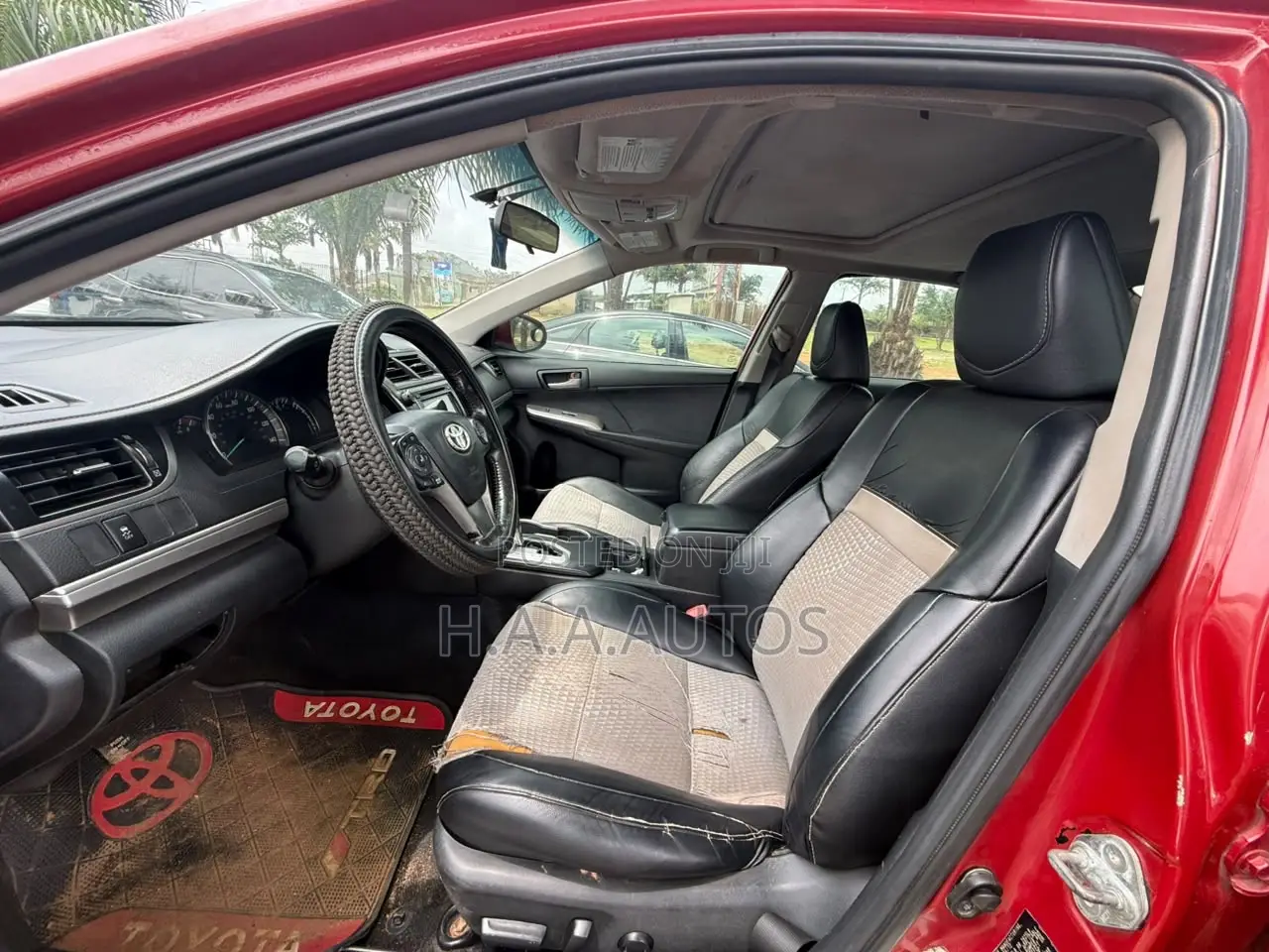 Toyota Camry SE 4dr Sedan (2.5L 4cyl 6A) 2013 Red