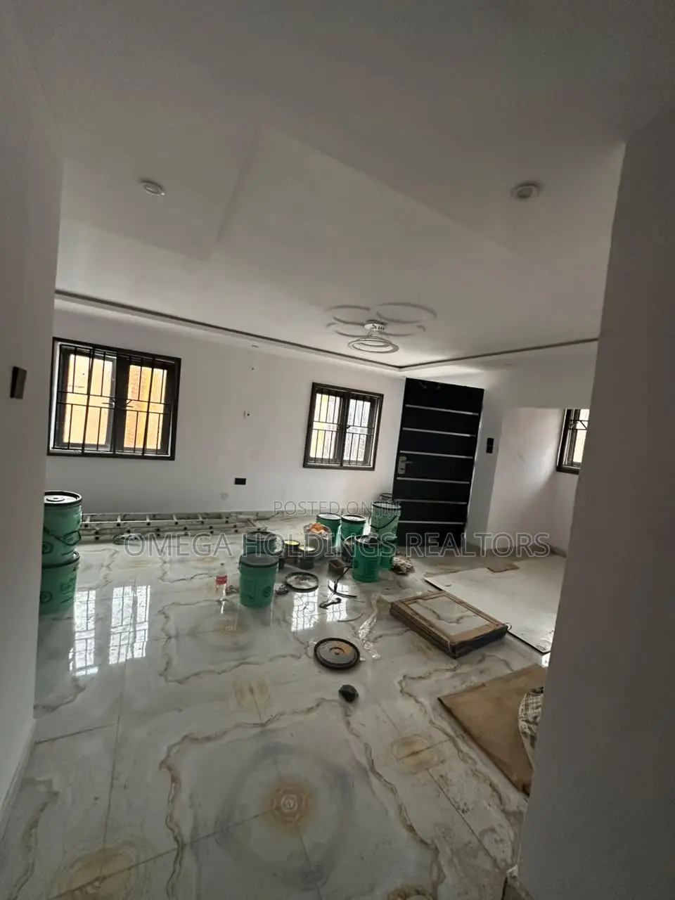 3bdrm Block of Flats in Olagbemi Estate, Iyanganku for rent