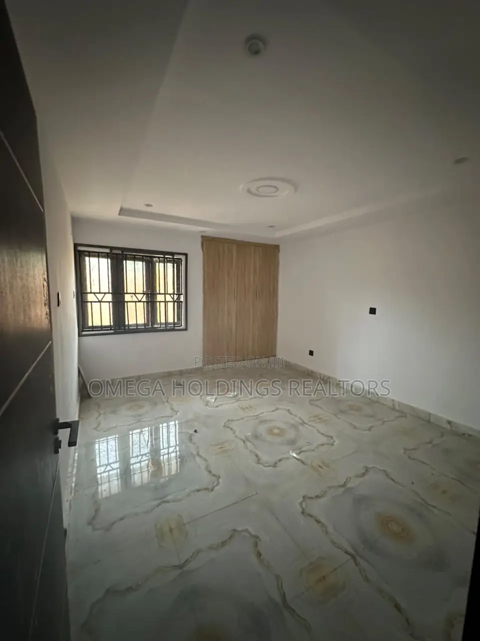 3bdrm Block of Flats in Olagbemi Estate, Iyanganku for rent