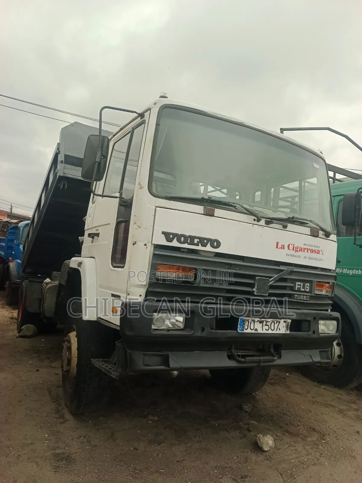 Volvo FL6 Tipper Truck 6 Tyres Auxiliary (4x4)