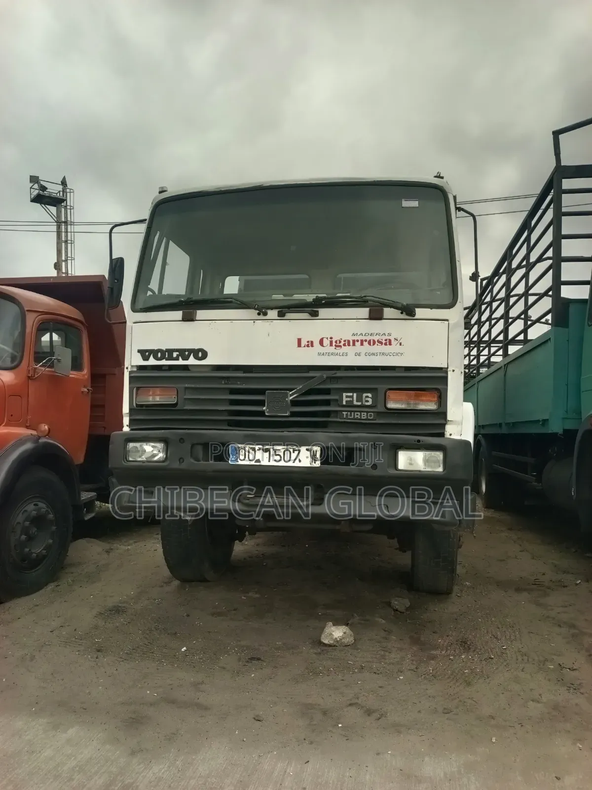 Volvo FL6 Tipper Truck 6 Tyres Auxiliary (4x4)