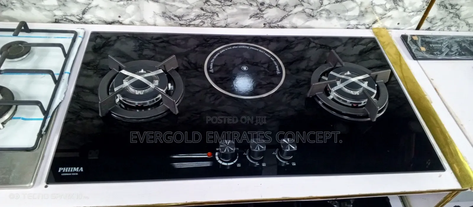 Built in 2 Gas by 1 Electric Cooker