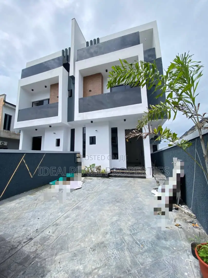 4bdrm Duplex in Lekki for sale