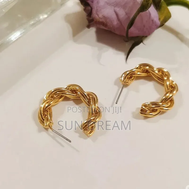 Lady Golden Earrings Women Earrings Girlfriend Gift Color Stay