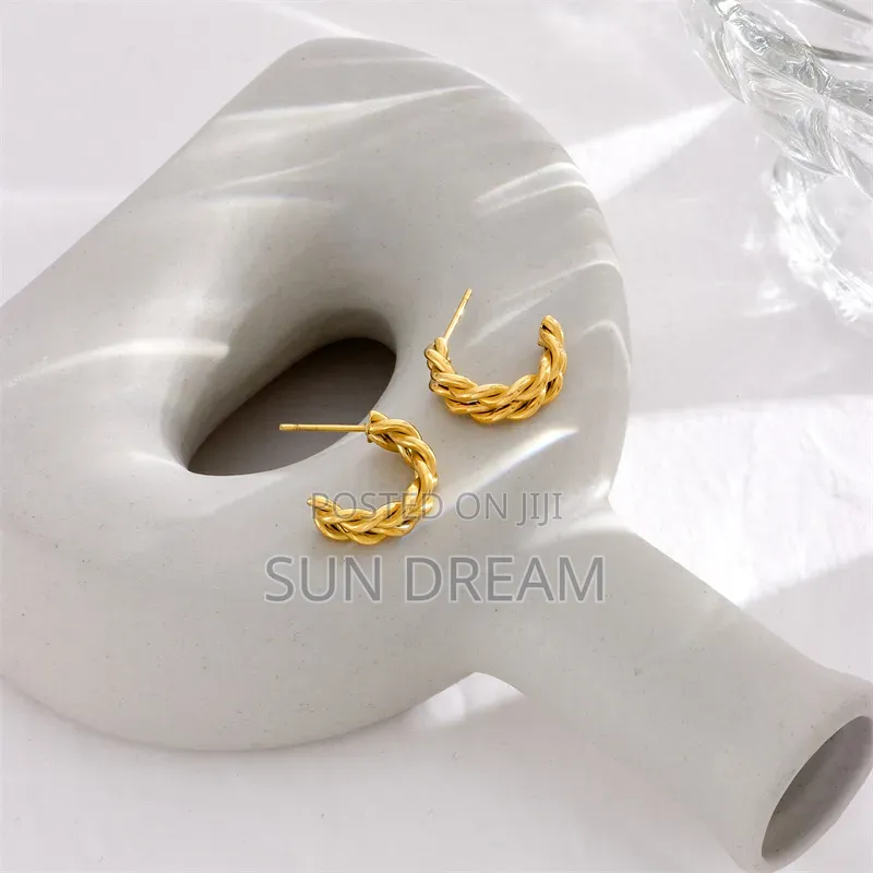Lady Golden Earrings Women Earrings Girlfriend Gift Color Stay