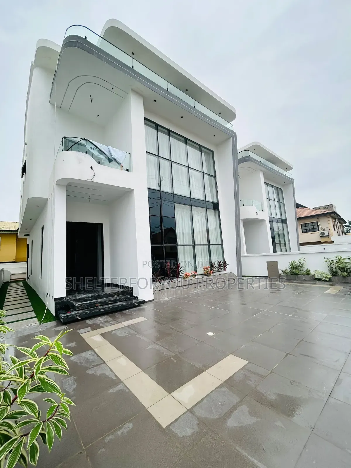 4bdrm Duplex in Off Lekki-Epe Expressway for sale