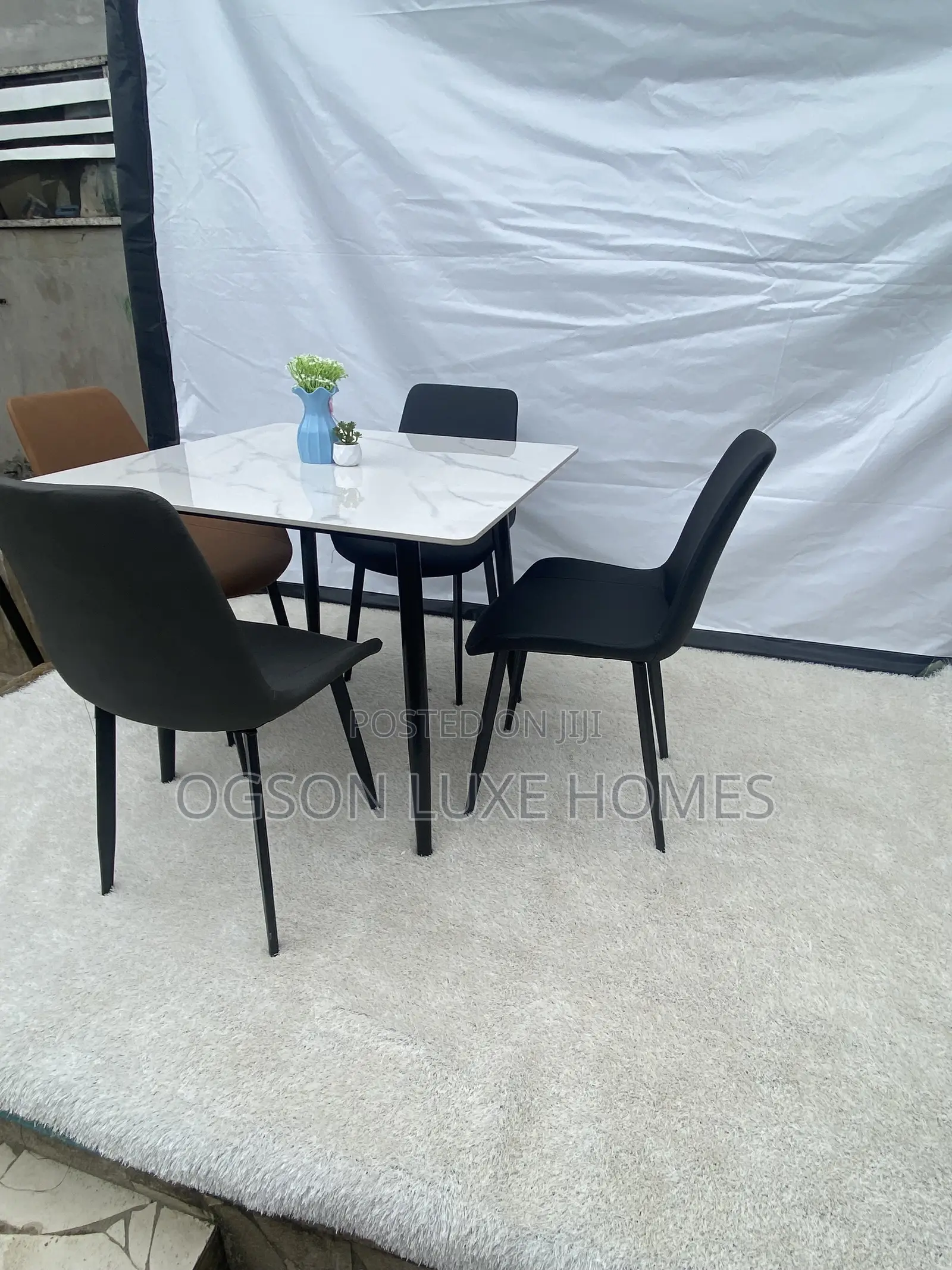 Dining Set With Four Seaters 90 by 90 Cm
