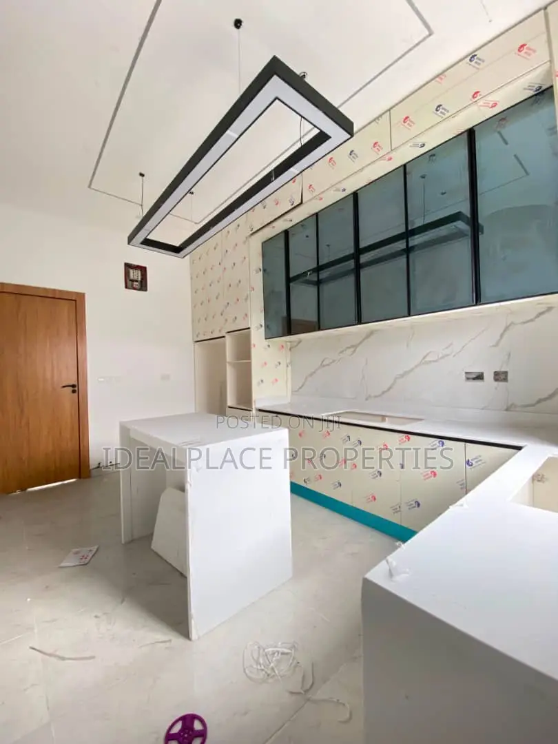 4bdrm Duplex in Lekki for sale