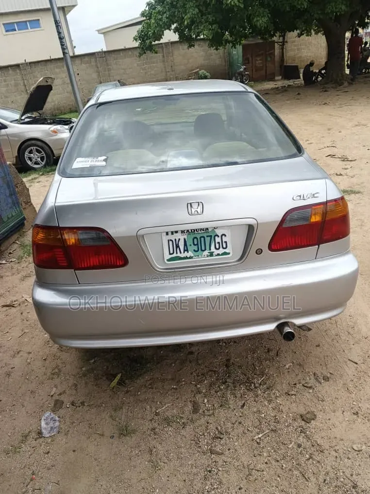Honda Civic 2000 Silver