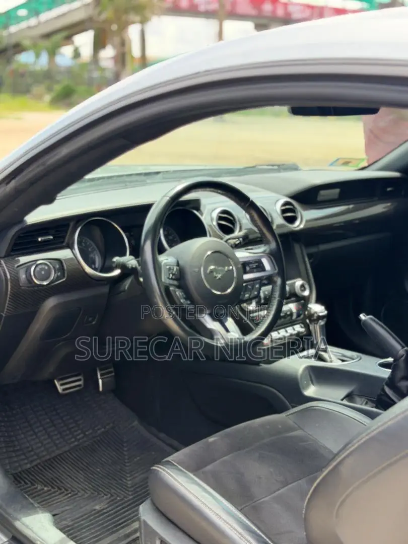 Ford Mustang GT 2021