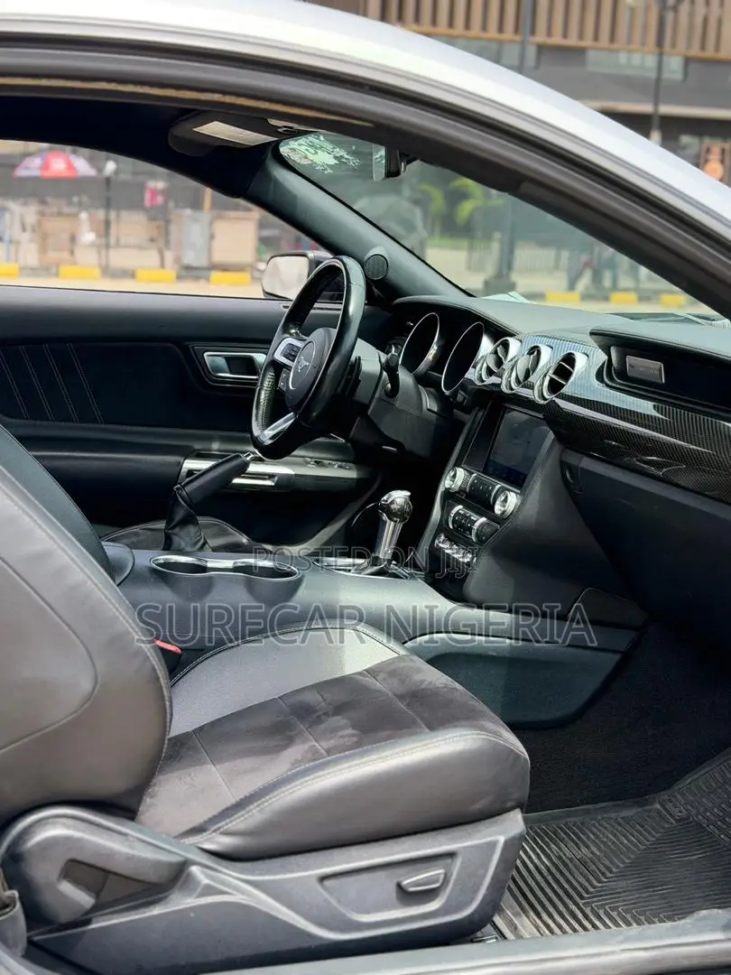 Ford Mustang GT 2021