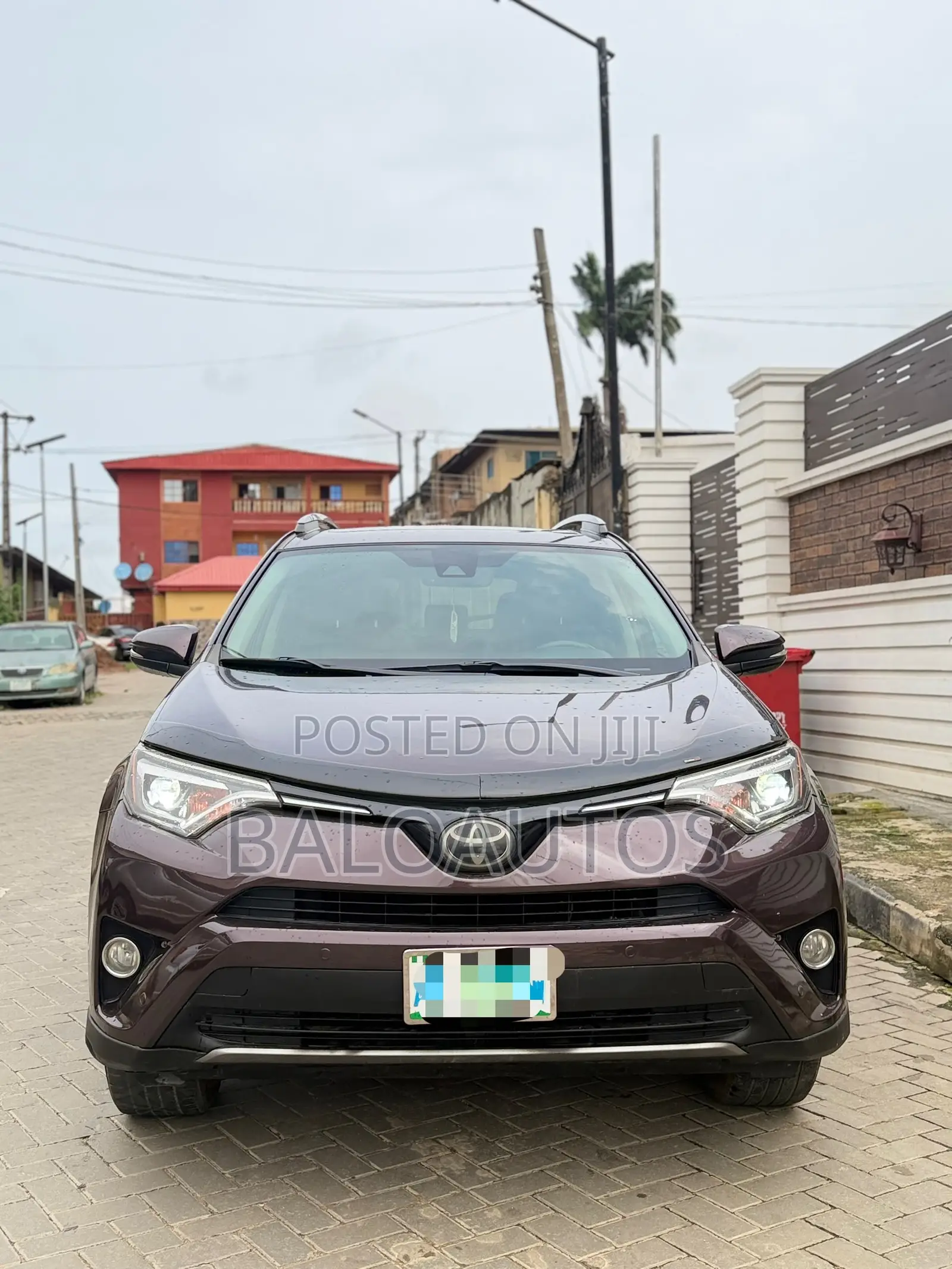 Toyota RAV4 XLE AWD (2.5L 4cyl 6A) 2017 Burgundy