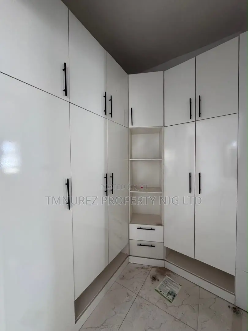 4bdrm Duplex in Lekki Phase 2 for rent