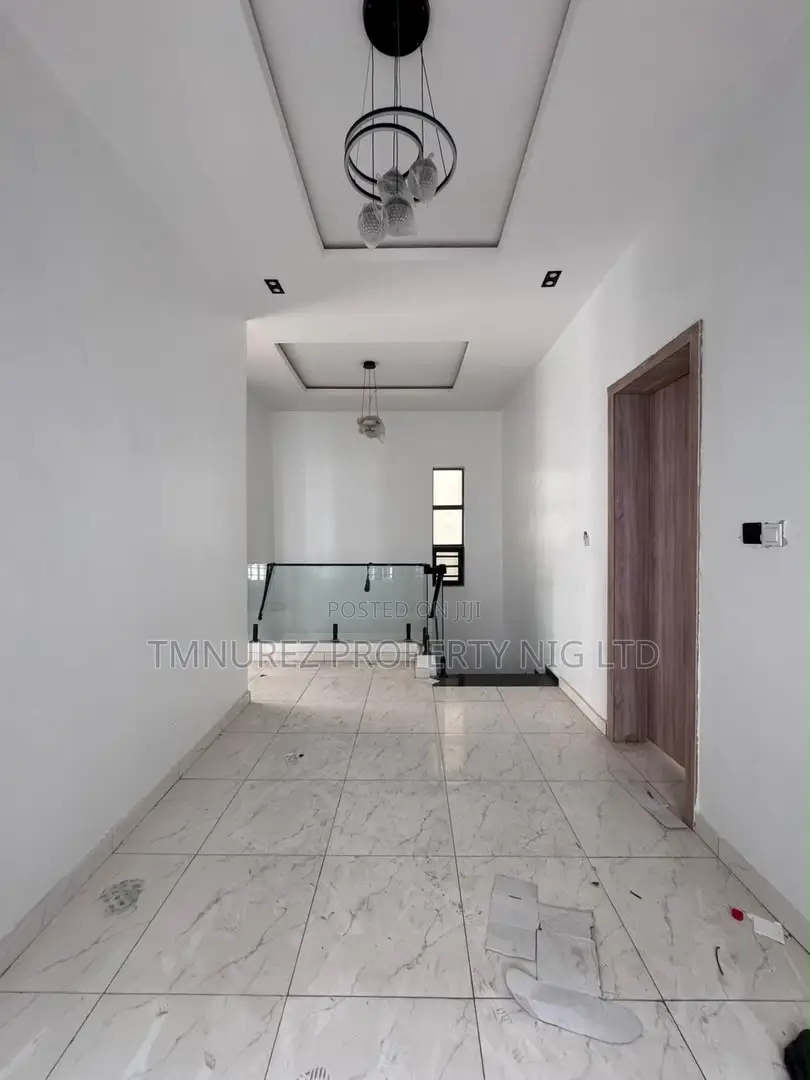 4bdrm Duplex in Lekki Phase 2 for rent