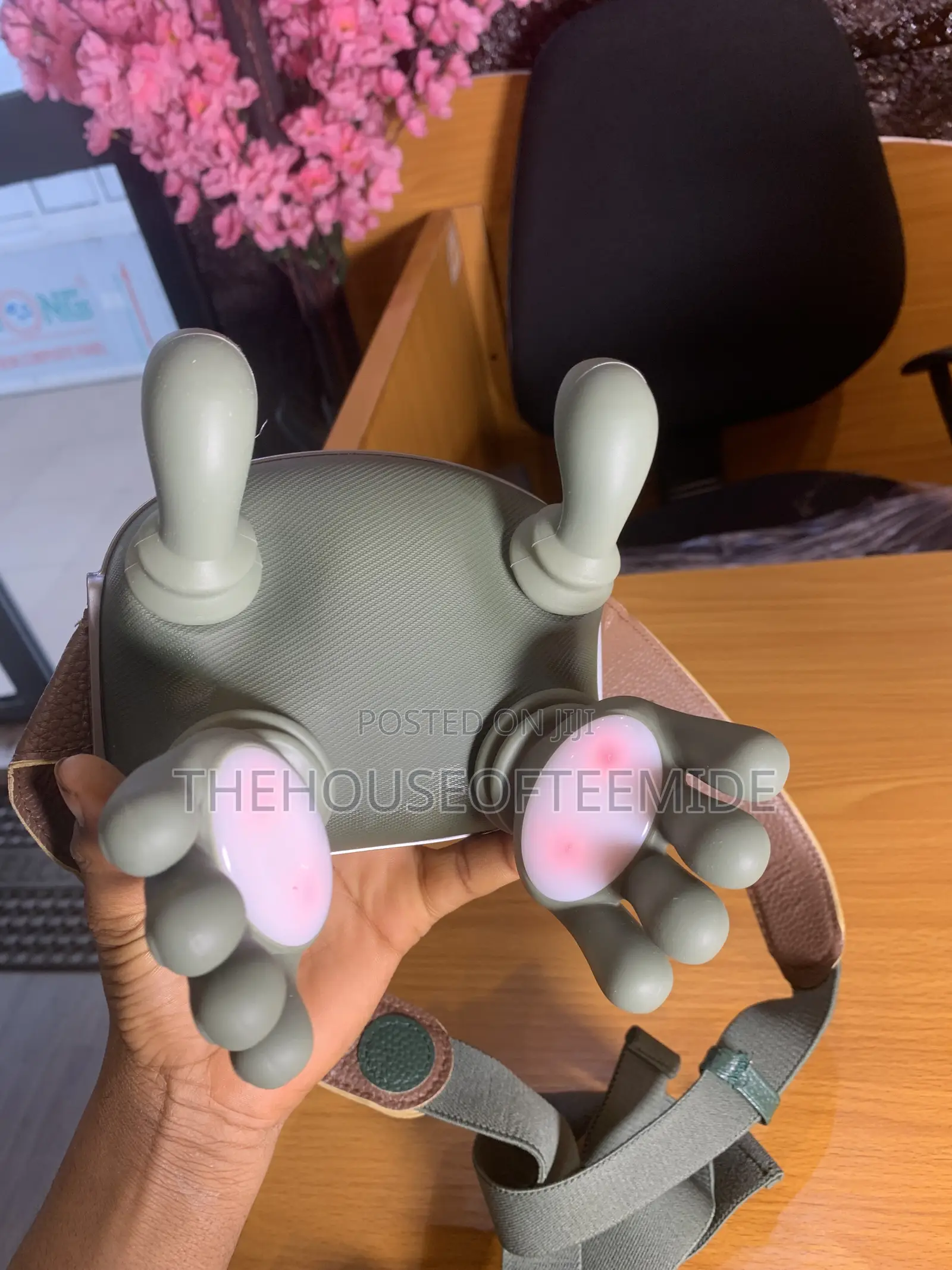 Shoulder and Neck Massager