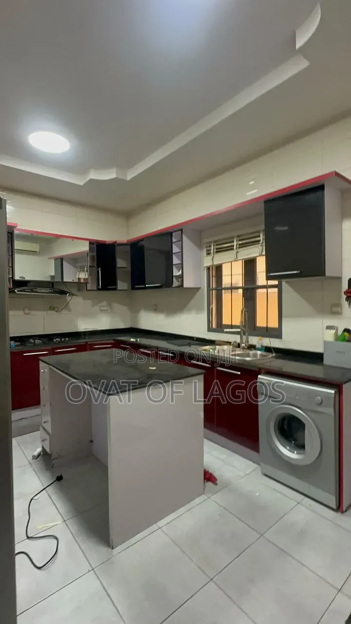 3bdrm Duplex in Chevron for rent
