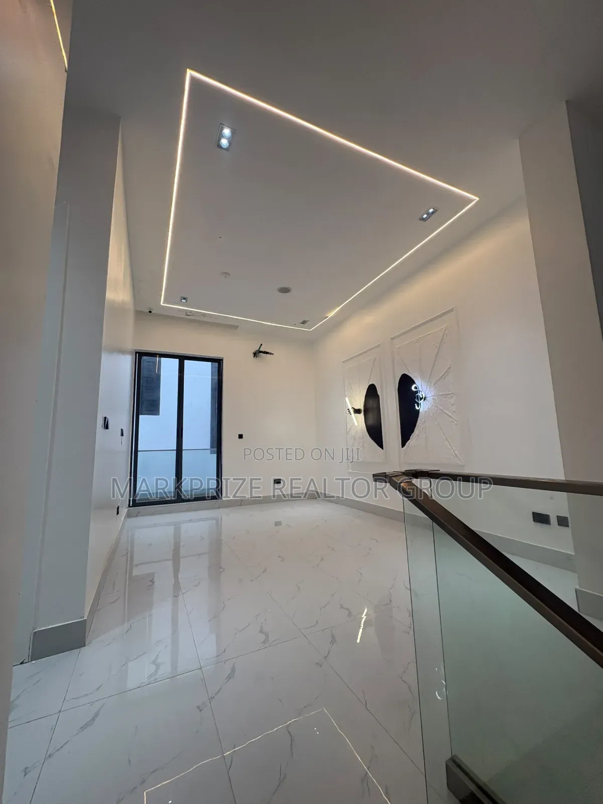 5bdrm Duplex in Lekki County Homes, Ikota for sale