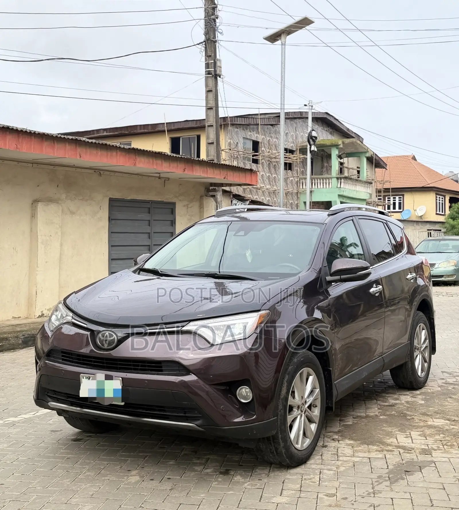 Toyota RAV4 XLE AWD (2.5L 4cyl 6A) 2017 Burgundy