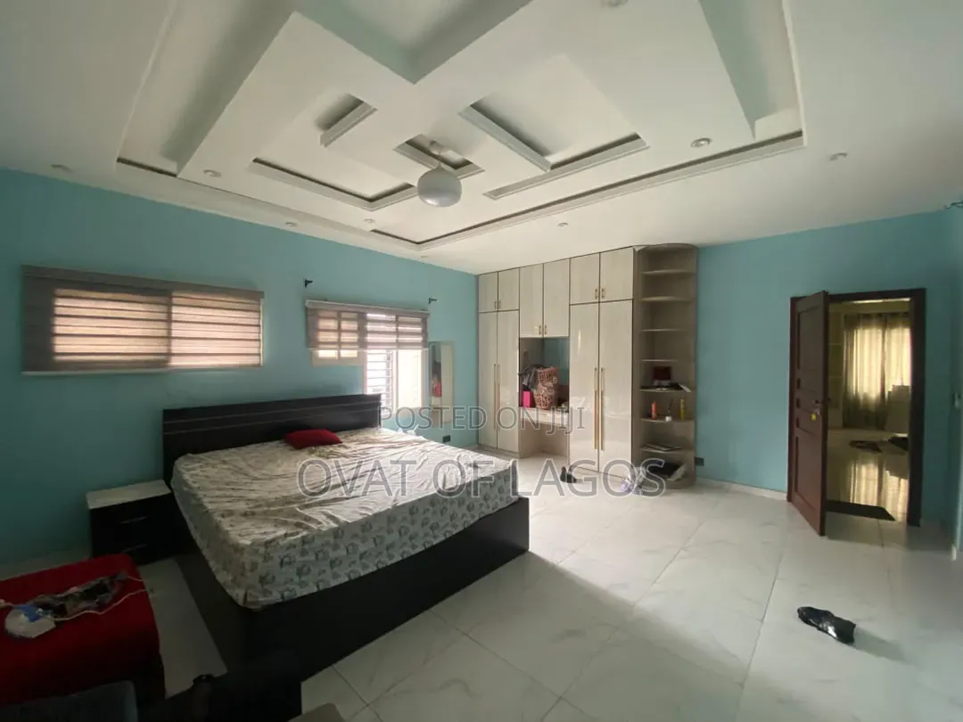 4bdrm Duplex in Ikota for rent