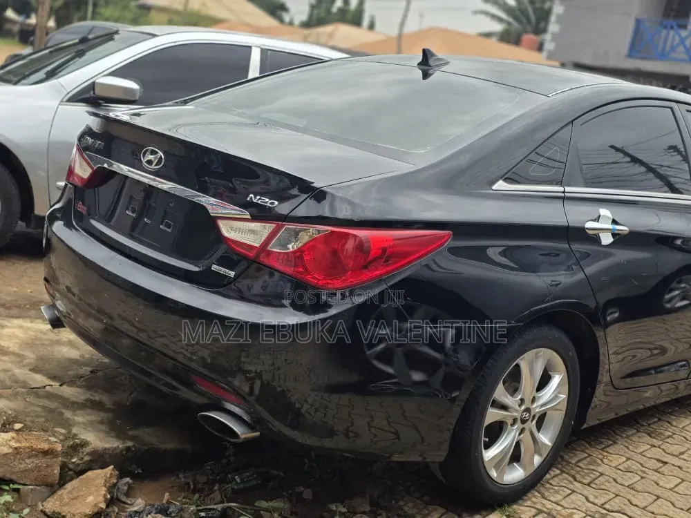 Hyundai Sonata 2013 Black