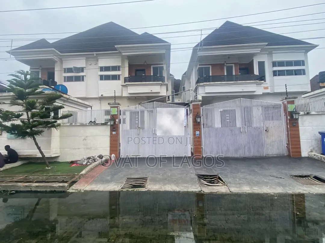 4bdrm Duplex in Ikota for rent