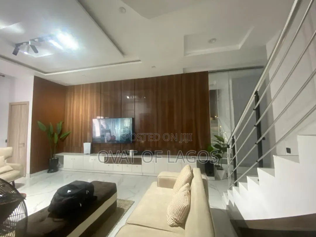 4bdrm Duplex in Ikota for rent