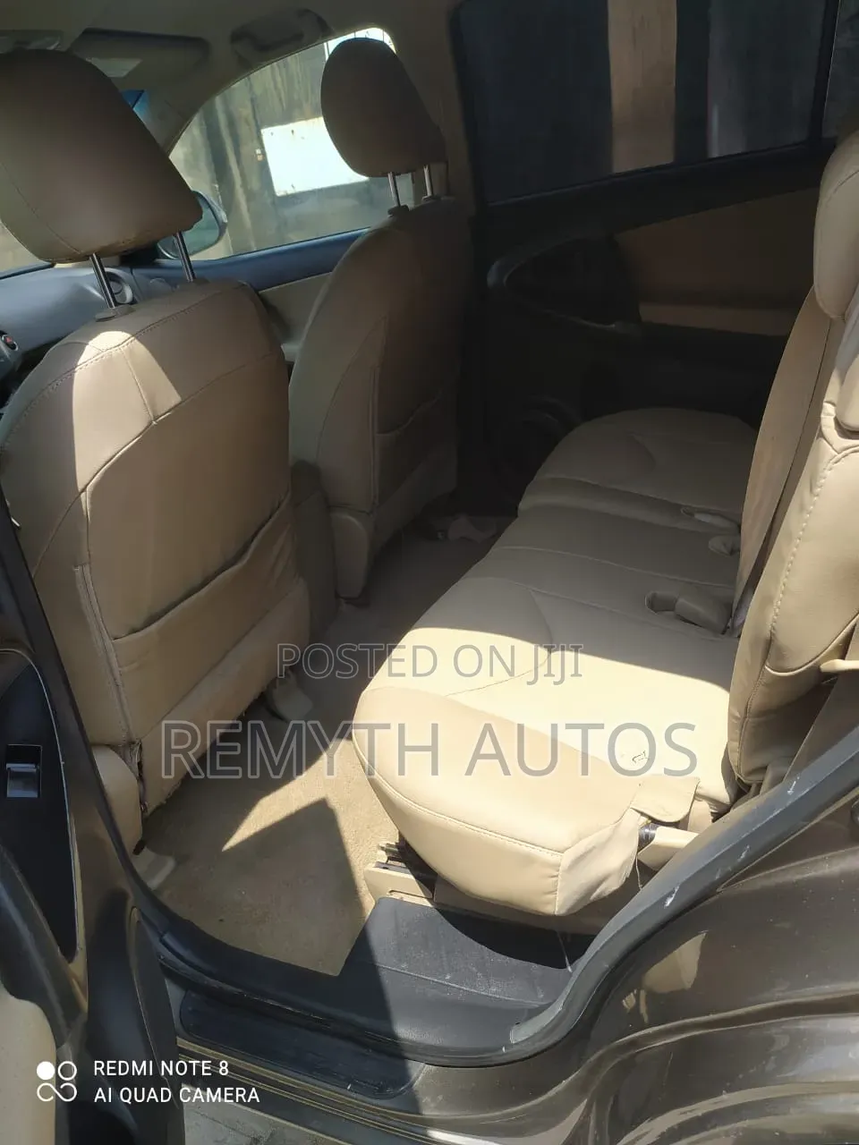 Toyota RAV4 2010 Brown