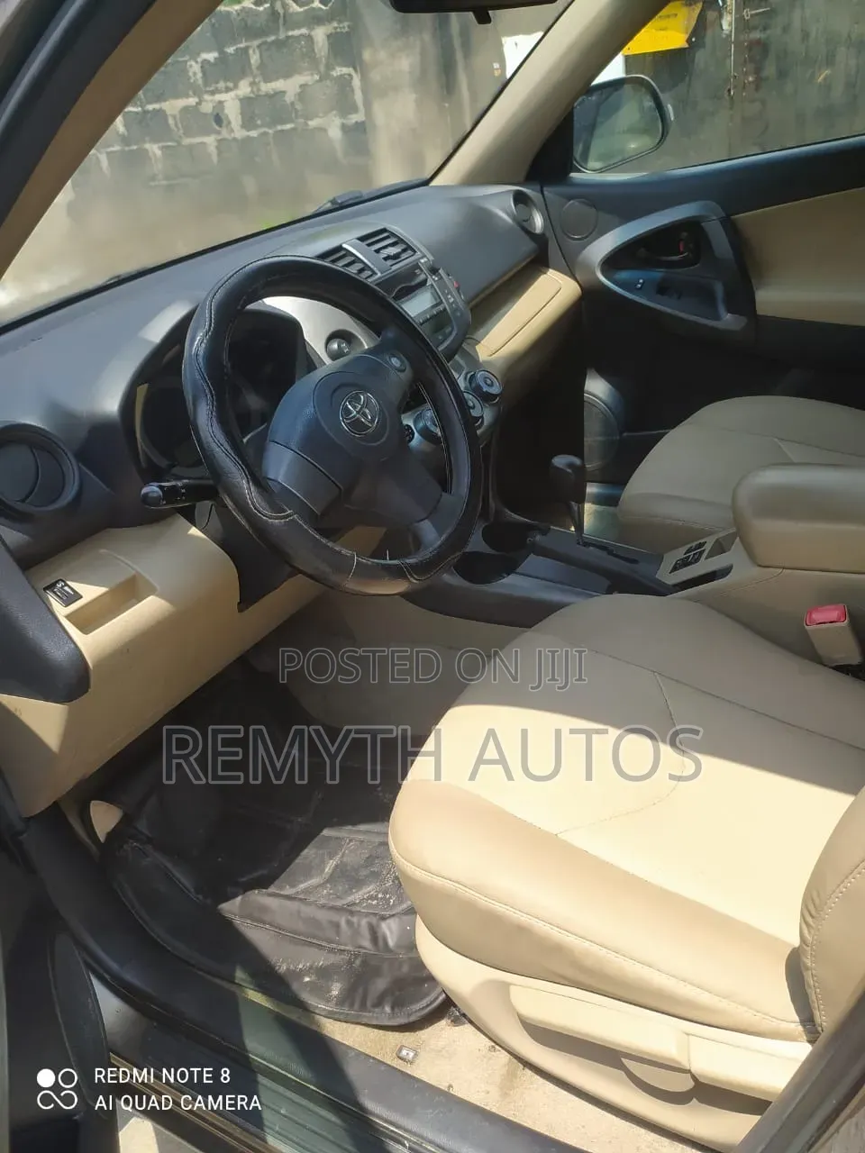 Toyota RAV4 2010 Brown