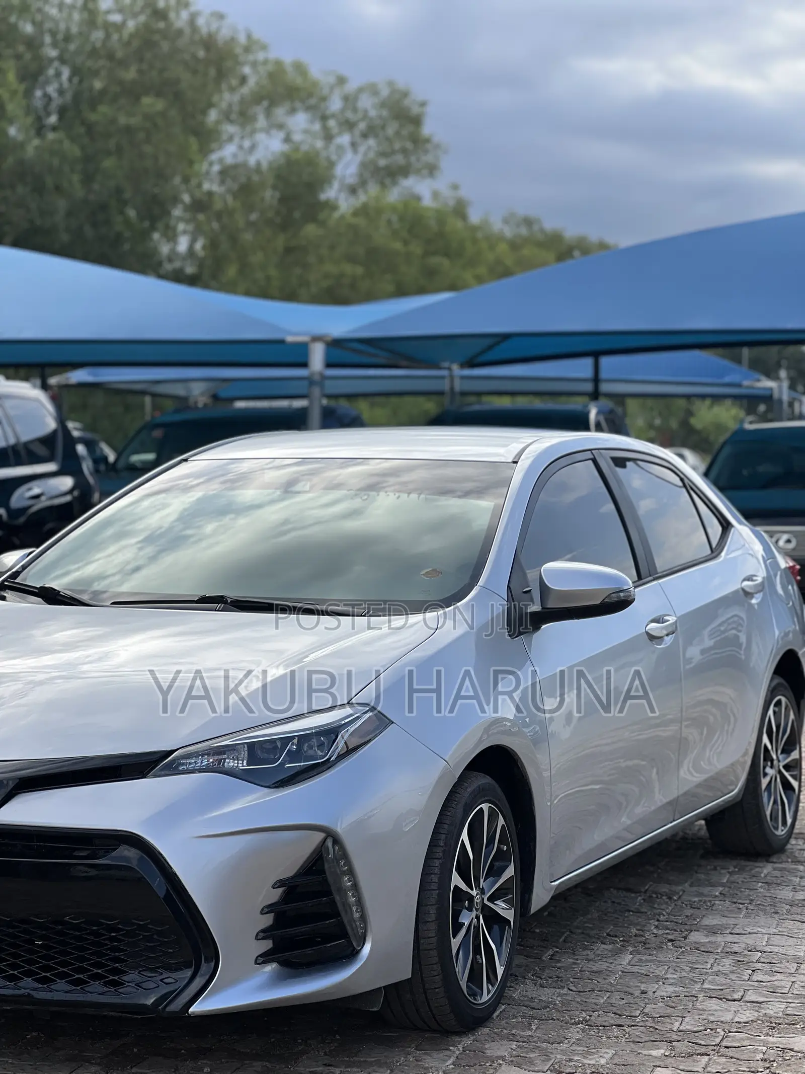 Toyota Corolla SE 4dr Sedan (1.8L 4cyl CVT) 2017 Silver