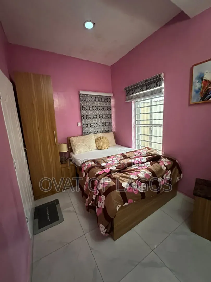 Furnished 3bdrm Apartment in Ikota Gra for rent