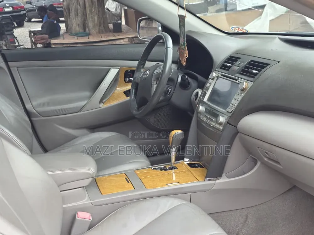 Toyota Camry 2010 White