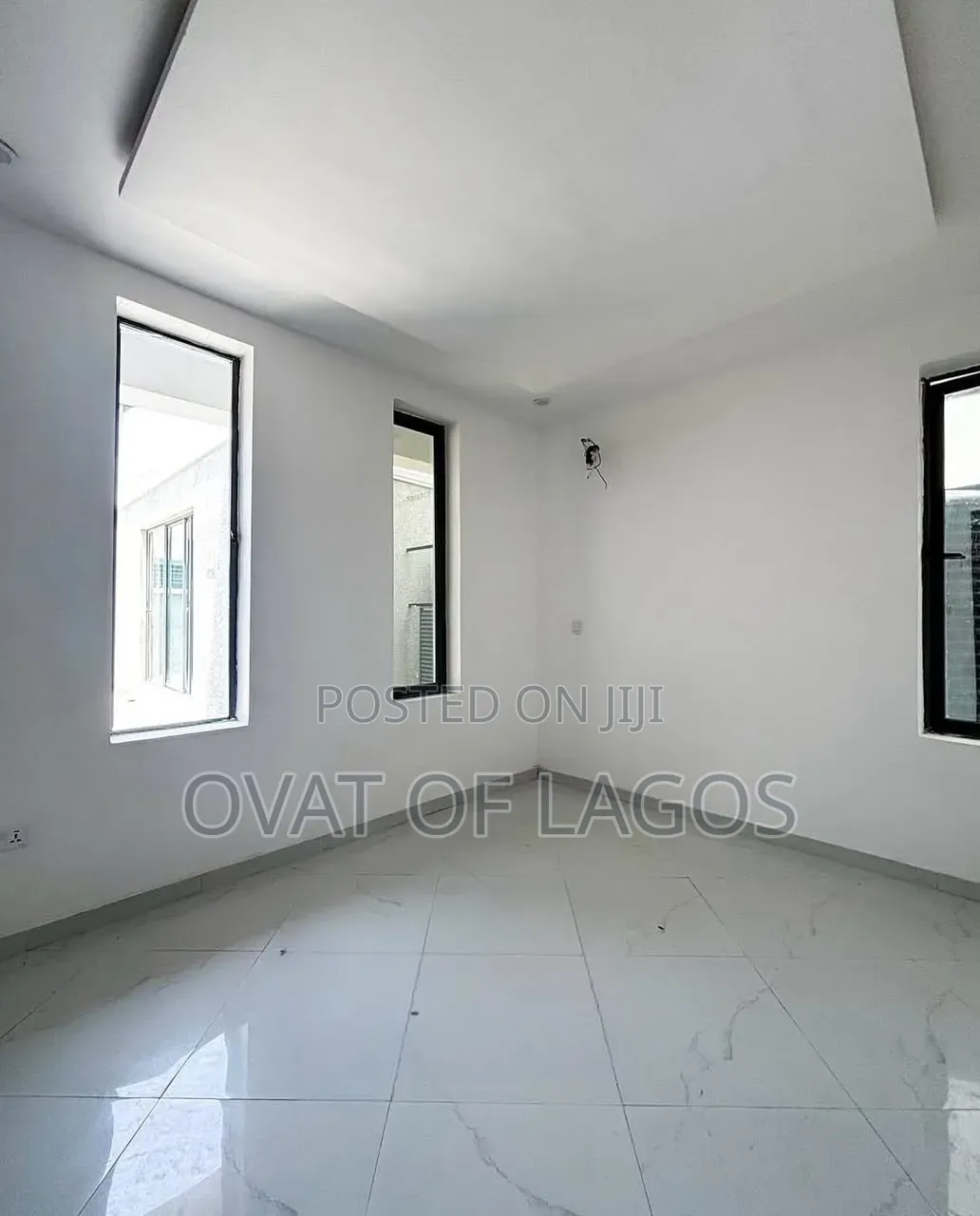 2bdrm Apartment in Lekki Expressway for sale