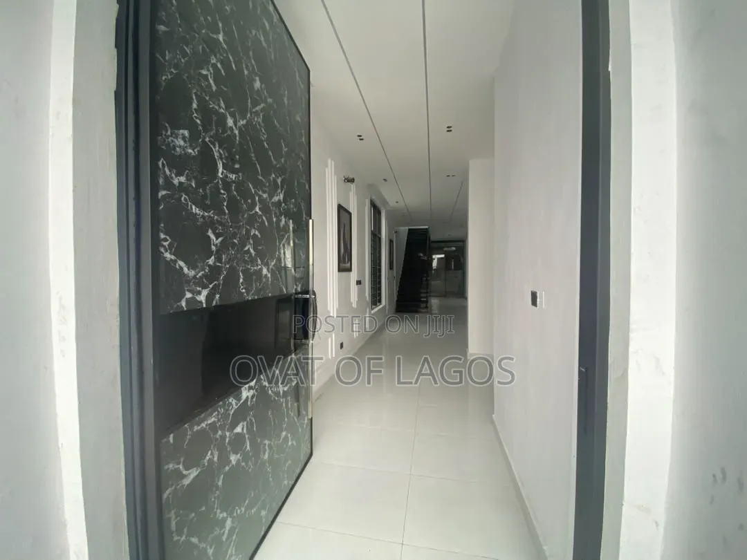 5bdrm Duplex in Orchid, Lekki Expressway for sale