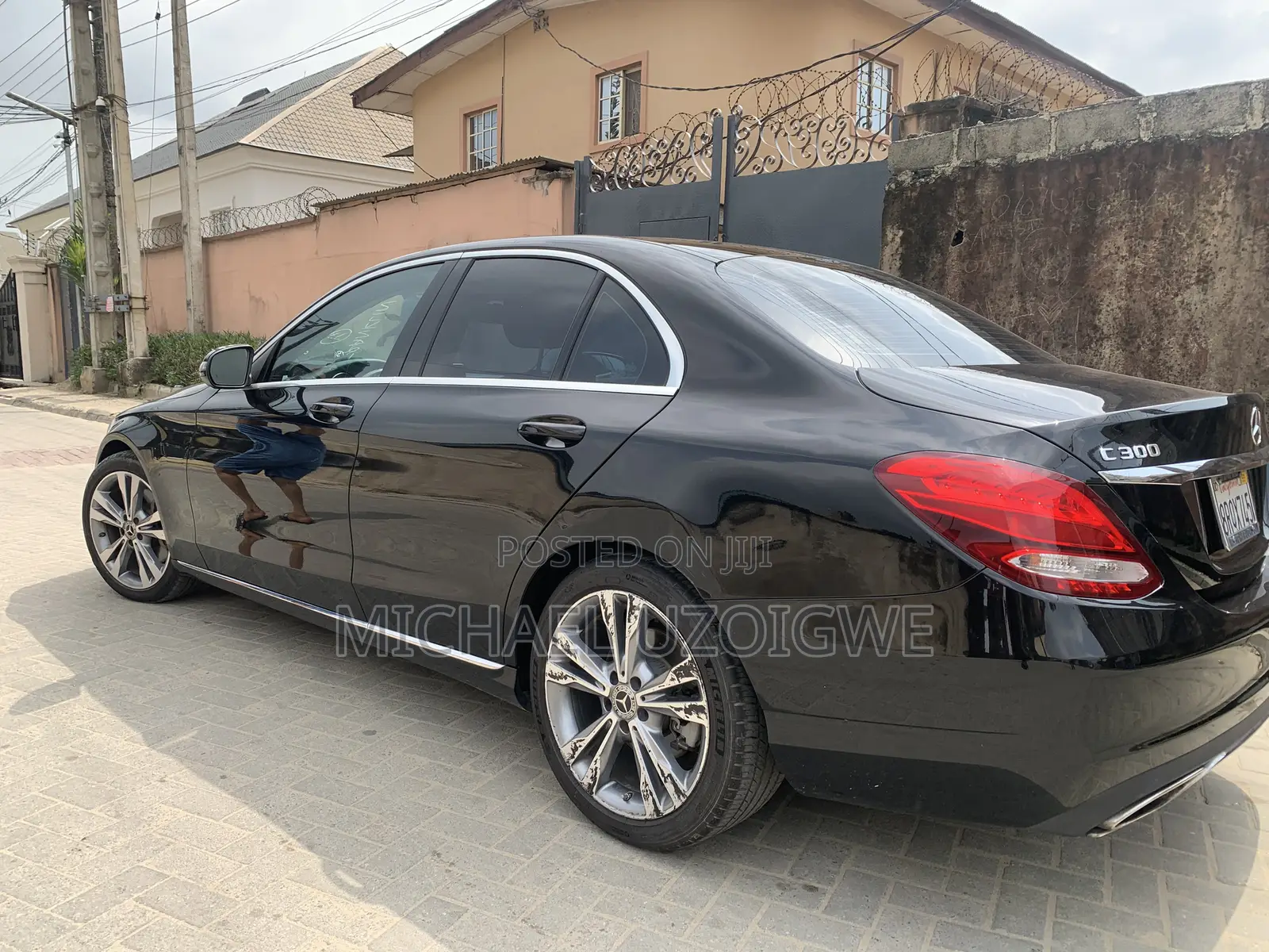 Mercedes-Benz C300 2016 Black
