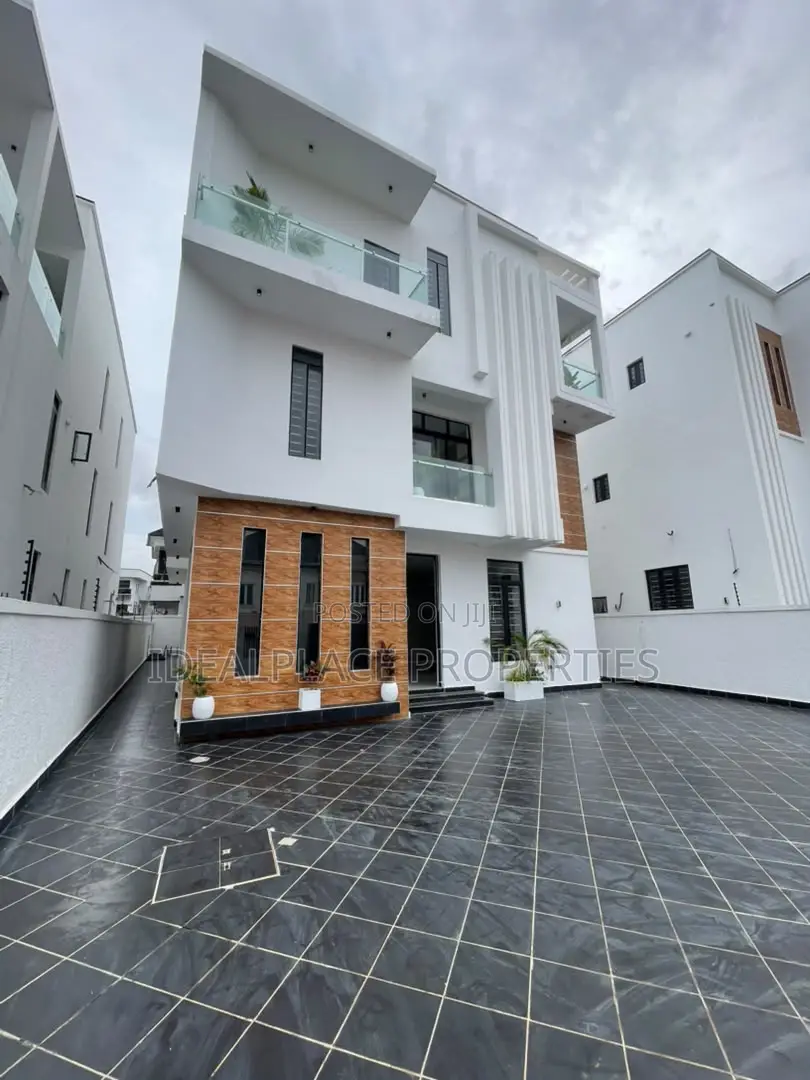 5bdrm Duplex in Osapa london for sale