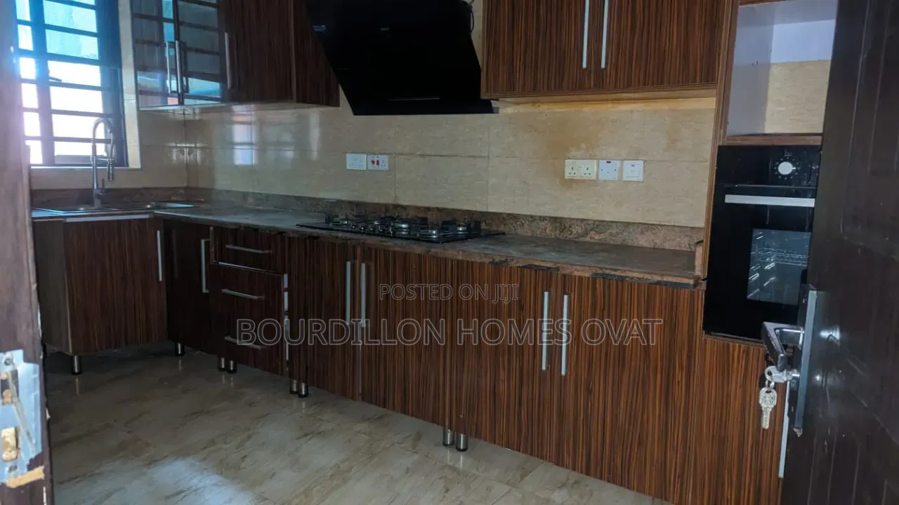 4bdrm Duplex in Ikate Lekki Lagos for rent