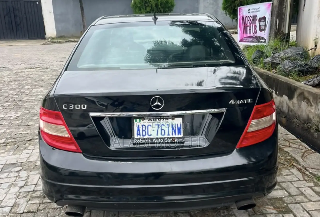 Mercedes-Benz C300 Luxury 4Matic Sedan AWD (3.0L 6cyl 7A) 2010 Black