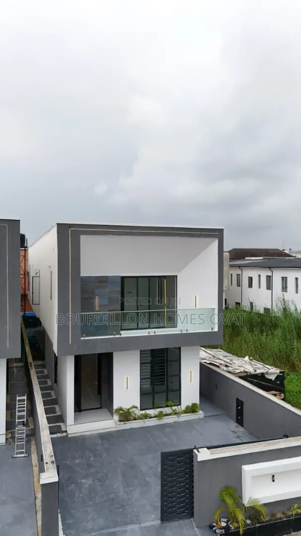 5bdrm Duplex in Lekki Palm City for sale