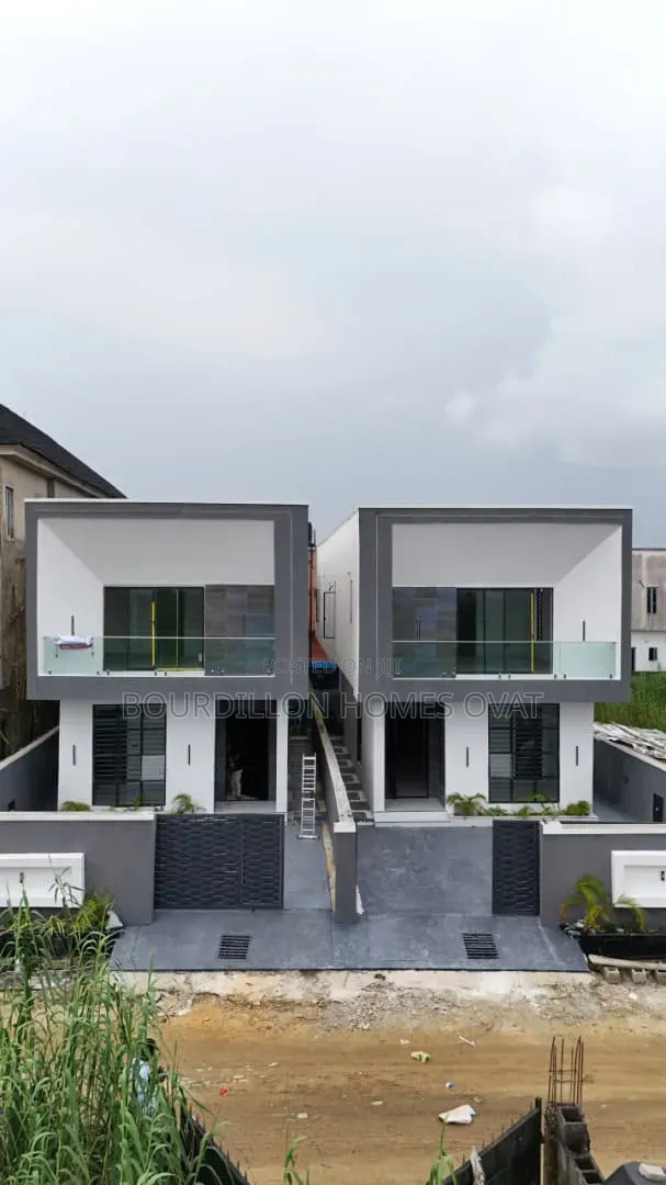 5bdrm Duplex in Lekki Palm City for sale