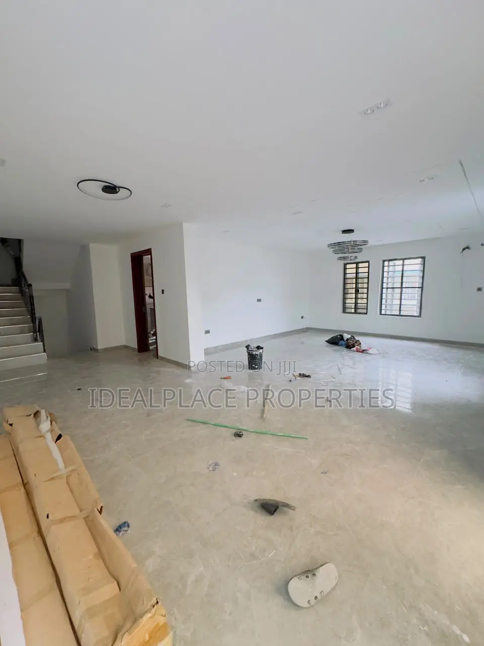 4bdrm Duplex in Iwaya for sale